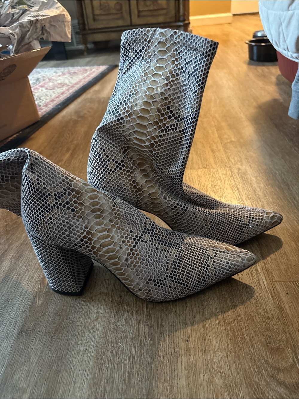 Snake-Print Pointed Toe Block Heel Ankle Boots - Gray Snake